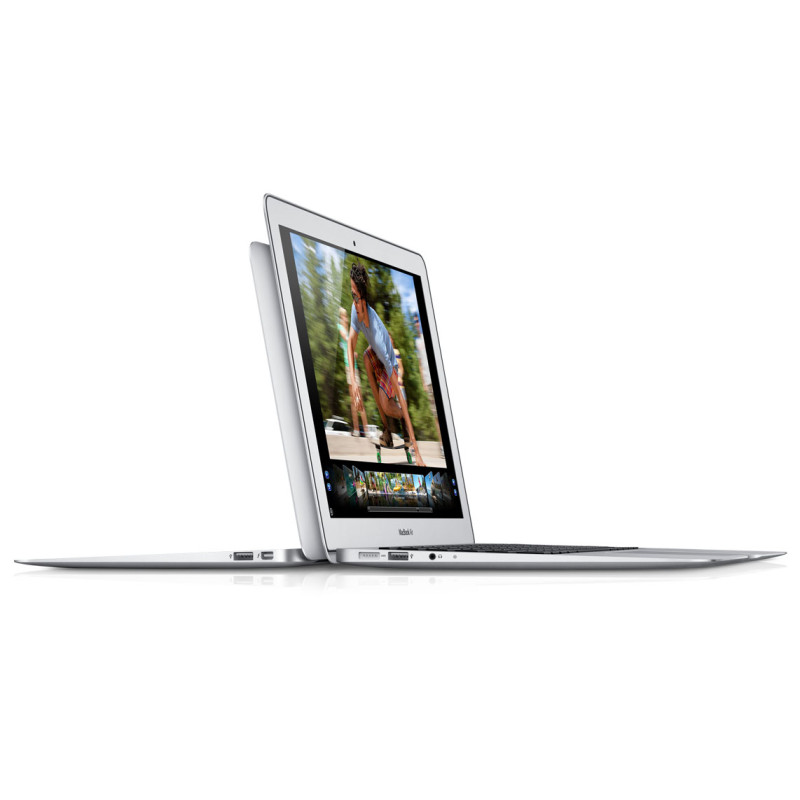 Apple The new MacBook Air 13 (MD760LL) фото 2