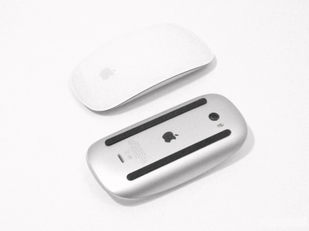 Мышка Apple Magic Mouse 2 (MLA02) (Уценка)