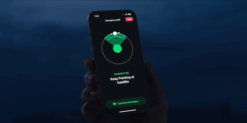 Спутниковая связь iPhone 14 обеспечивается модемом Qualcomm и специальными радиочастотными компонентами, разработанными Apple