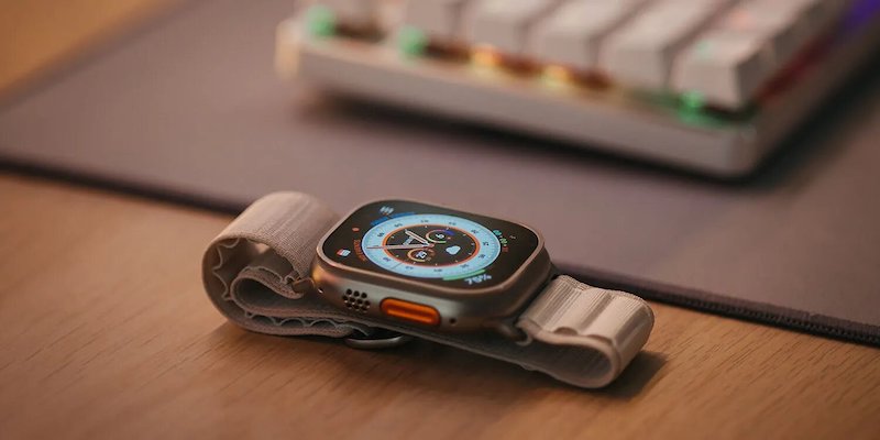 Apple Watch Ultra 2026 года первыми получат микро-светодиод